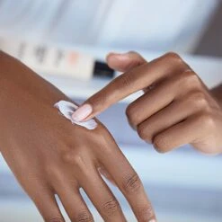 AHAVA CC Cream Color Correction 15 AHAVA CC Cream Color Correction -Bobbi Brown || Lancome || Clinique Soldes Magasin ahava cc cream color correction cc creme pour un teint unifie 5