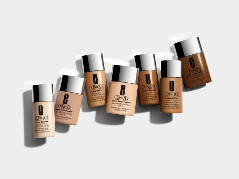 Clinique Even Better™ Glow Light Reflecting Makeup SPF 15 6 Clinique Even Better™ Glow Light Reflecting Makeup SPF 15 – Image 4