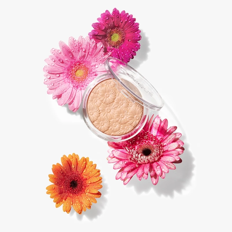 Clinique Powder Pop™ Flower Highlighter 4 Clinique Powder Pop™ Flower Highlighter – Image 2