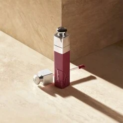 DIOR Dior Addict Lip Tint -Bobbi Brown || Lancome || Clinique Soldes Magasin dior dior addict lip tint encre a levres sans transfert 94 dingredients dorigine naturelle 3