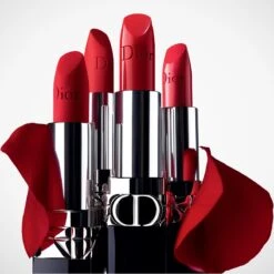 DIOR Rouge Dior -Bobbi Brown || Lancome || Clinique Soldes Magasin dior rouge dior rouge a levres rechargeable couleur couture 4 finis satin mat metallique et velours soin floral confort et longue tenue 5