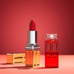 Elizabeth Arden Beautiful Color Moisturizing Lipstick 8 Elizabeth Arden Beautiful Color Moisturizing Lipstick -Bobbi Brown || Lancome || Clinique Soldes Magasin elizabeth arden beautiful color moisturizing lipstick rouge a levres hydratant 1