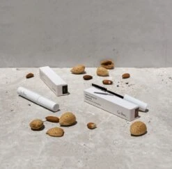 Ere Perez Natural Almond -Bobbi Brown || Lancome || Clinique Soldes Magasin ere perez natural almond mascara nourrissant a lhuile damande 2