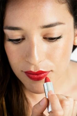 Ere Perez Olive Oil 7 Ere Perez Olive Oil -Bobbi Brown || Lancome || Clinique Soldes Magasin ere perez olive oil rouge a levres hydratant a lhuile dolive 1