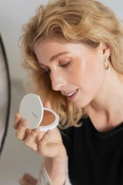 Ere Perez Rice 7 Ere Perez Rice -Bobbi Brown || Lancome || Clinique Soldes Magasin ere perez rice bronzer duo 2