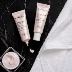 FILORGA OXYGEN-GLOW CC CREAM 9 FILORGA OXYGEN-GLOW CC CREAM -Bobbi Brown || Lancome || Clinique Soldes Magasin filorga oxygen glow cc cream cc creme pour une peau lumineuse et lisse 2