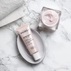 FILORGA OXYGEN-GLOW CC CREAM 10 FILORGA OXYGEN-GLOW CC CREAM -Bobbi Brown || Lancome || Clinique Soldes Magasin filorga oxygen glow cc cream cc creme pour une peau lumineuse et lisse 3