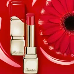 GUERLAIN KissKiss Shine Bloom 11 GUERLAIN KissKiss Shine Bloom -Bobbi Brown || Lancome || Clinique Soldes Magasin guerlain kisskiss shine bloom rouge a levres brillant 2