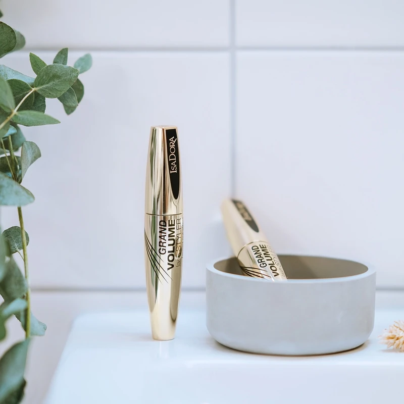 IsaDora Grand Volume Lash Styler 4 IsaDora Grand Volume Lash Styler – Image 2