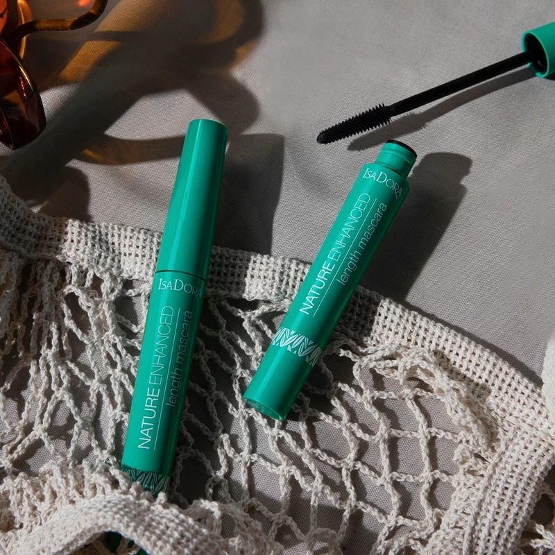 IsaDora Nature Enhanced Length Mascara 5 IsaDora Nature Enhanced Length Mascara – Image 3