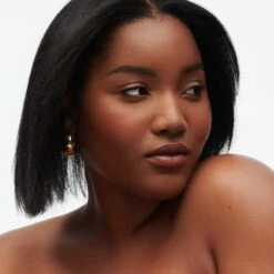 MAC Cosmetics Holiday Thermo-Status Best-Sellers Kit 9 MAC Cosmetics Holiday Thermo-Status Best-Sellers Kit -Bobbi Brown || Lancome || Clinique Soldes Magasin mac cosmetics holiday thermo status best sellers kit coffret cadeau 2