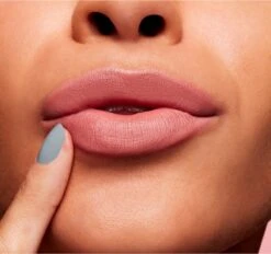 MAC Cosmetics Rethink Pink Matte Lipstick -Bobbi Brown || Lancome || Clinique Soldes Magasin mac cosmetics rethink pink matte lipstick rouge a levres effet mat 4