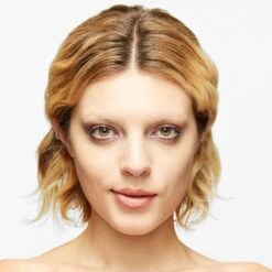 MAC Cosmetics Studio Fix Every-Wear All-Over Face Pen 14 MAC Cosmetics Studio Fix Every-Wear All-Over Face Pen -Bobbi Brown || Lancome || Clinique Soldes Magasin mac cosmetics studio fix every wear all over face pen correcteur creme et fond de teint 2 en 1 5