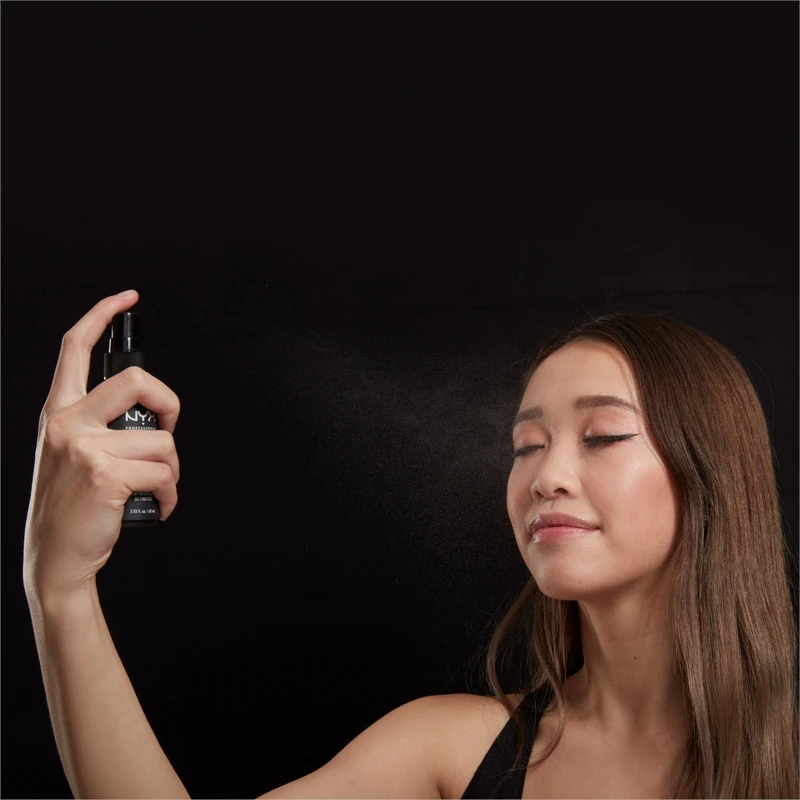 NYX Professional Makeup Makeup Setting Spray Matte 5 NYX Professional Makeup Makeup Setting Spray Matte – Image 3