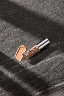 Rodial Peach Lowlighter -Bobbi Brown || Lancome || Clinique Soldes Magasin rodial peach lowlighter enlumineur creme 2