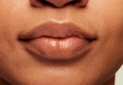 Smashbox Halo Glow Lip Gloss -Bobbi Brown || Lancome || Clinique Soldes Magasin smashbox halo glow lip gloss brillant a levres 3