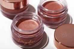 SOSU Cosmetics X Terrie McEvoy Daydream Collection -Bobbi Brown || Lancome || Clinique Soldes Magasin sosu cosmetics x terrie mcevoy daydream collection fard a paupieres creme 2