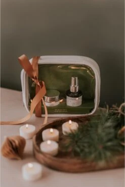 Souletto Ylang Ylang & Tonka Giftset 13 Souletto Ylang Ylang & Tonka Giftset -Bobbi Brown || Lancome || Clinique Soldes Magasin souletto ylang ylang tonka giftset coffret cadeau pour la regeneration de la peau 5