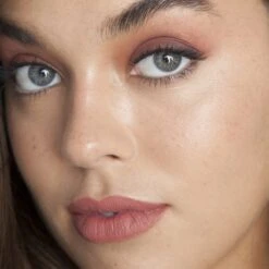 TheBalm Meet Matt(e) Hughes Long Lasting Liquid Lipstick 8 TheBalm Meet Matt(e) Hughes Long Lasting Liquid Lipstick -Bobbi Brown || Lancome || Clinique Soldes Magasin thebalm meet matte hughes long lasting liquid lipstick rouge a levres liquide longue tenue 1