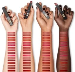 Yves Saint Laurent Rouge Pur Couture The Slim Velvet Radical 11 Yves Saint Laurent Rouge Pur Couture The Slim Velvet Radical -Bobbi Brown || Lancome || Clinique Soldes Magasin yves saint laurent rouge pur couture the slim velvet radical rouge a levres fin matifiant avec effet cuir 4