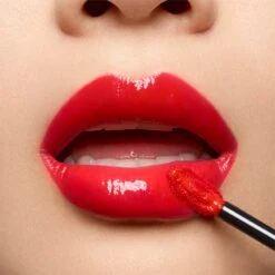 Yves Saint Laurent Vernis À Lèvres Water Stain 9 Yves Saint Laurent Vernis À Lèvres Water Stain -Bobbi Brown || Lancome || Clinique Soldes Magasin yves saint laurent vernis a levres water stain rouge a levres liquide longue tenue qui procure hydratation et brillance 1