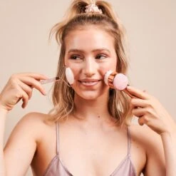 Zoë Ayla Facial Cleansing Set 7 Zoë Ayla Facial Cleansing Set -Bobbi Brown || Lancome || Clinique Soldes Magasin zoe ayla facial cleansing set ensemble pour une peau parfaite 2