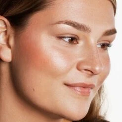 ZOEVA Glow Get It -Bobbi Brown || Lancome || Clinique Soldes Magasin zoeva glow get it enlumineur 2